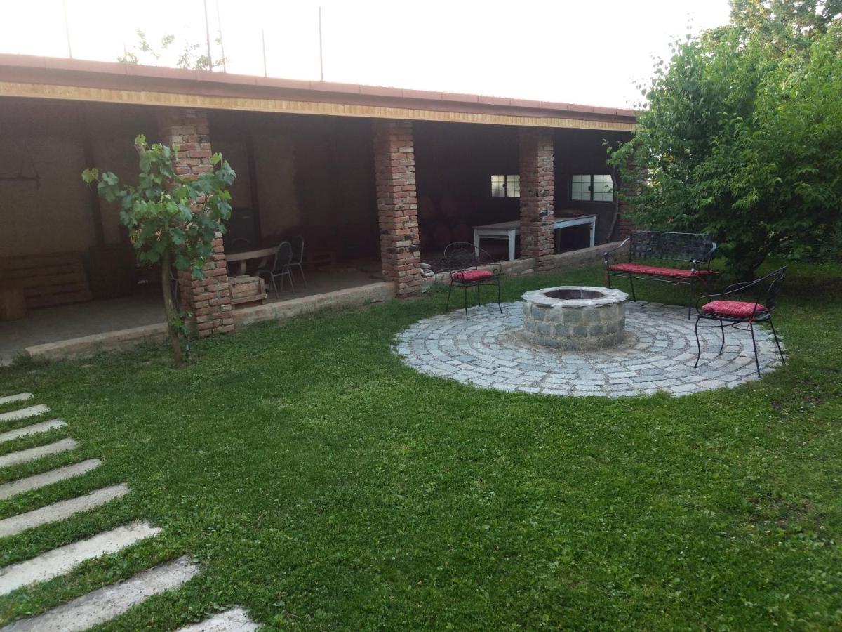 Omsi House Hotel Telavi Exterior foto