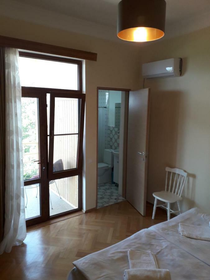 Omsi House Hotel Telavi Exterior foto