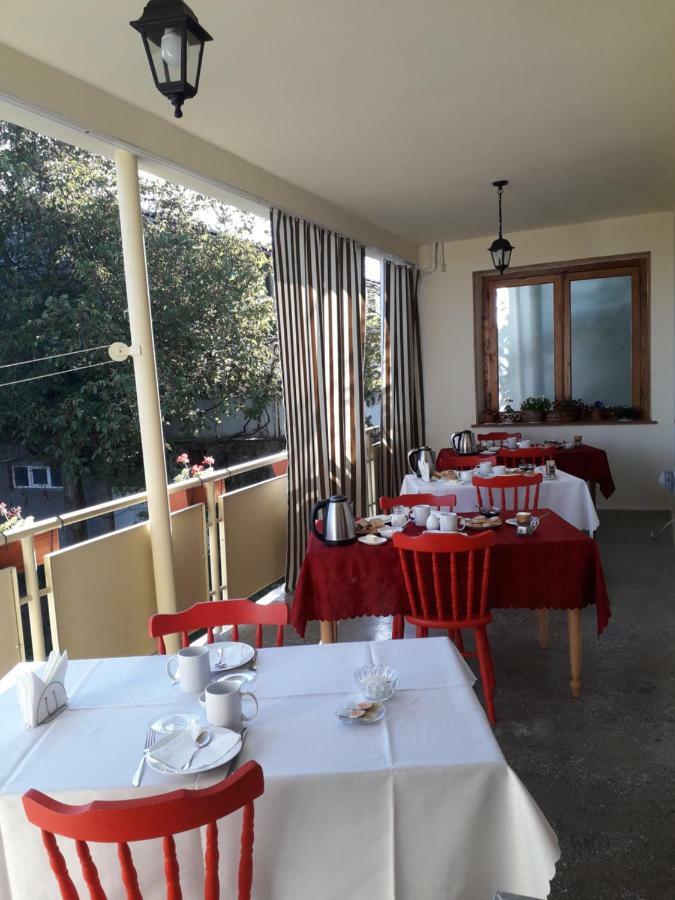 Omsi House Hotel Telavi Exterior foto